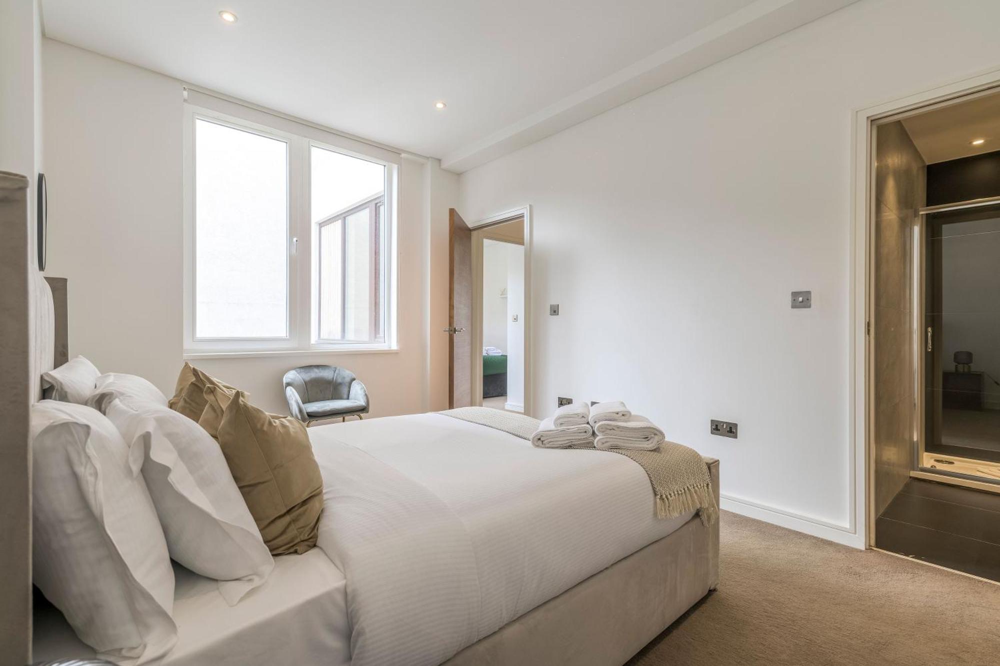Apartament Modern Stylish 2 Bed 2 Bath Apt By Livestay Short Lets & Serviced Londra